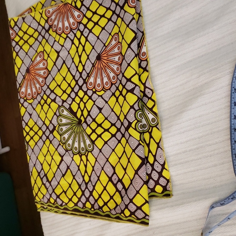 Vibrant Yellow Patterned Women's Scarf - image 2